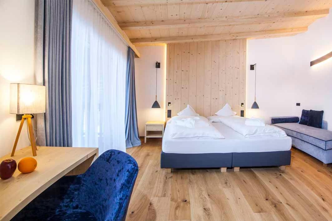 Hotel Garni Broi - Charme & Relax 塞尔瓦迪加尔代纳山谷 外观 照片