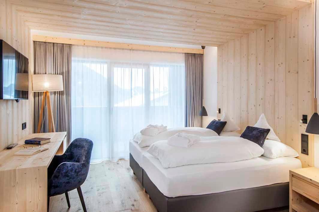 Hotel Garni Broi - Charme & Relax 塞尔瓦迪加尔代纳山谷 外观 照片